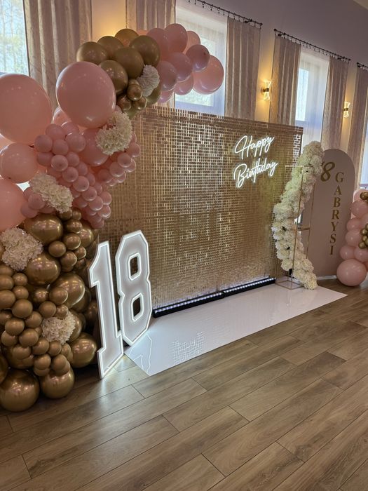 Dekoracje , Ścianki, Kwiaty, auto do slubu