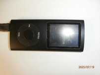 Mini odtwarzacz MP3/MP4  ( do wymiany bateria )