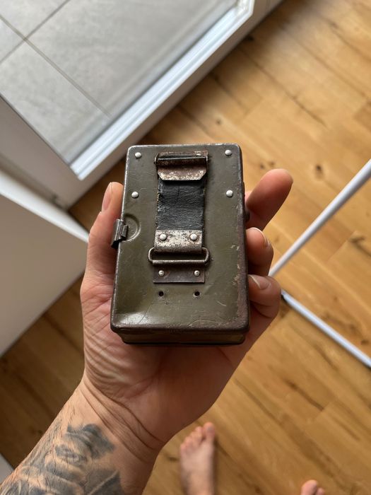 Przedwojenna wojskowa latarka