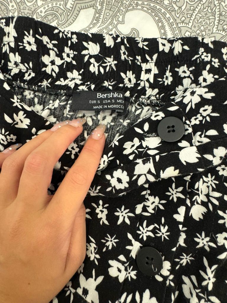 Saia da Bershka S