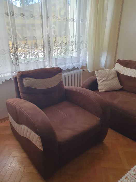 Meble wypoczynkowe:  kanapa i 2 fotele w bardzo dobrym stanie