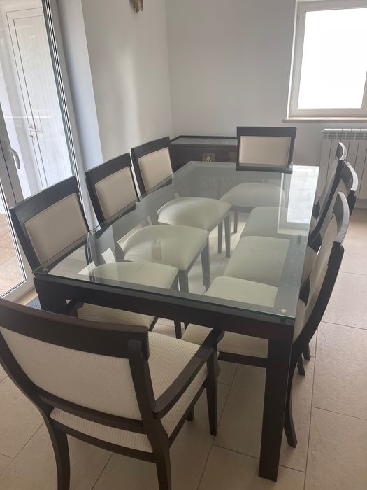 Mesa de jantar + 8 cadeiras