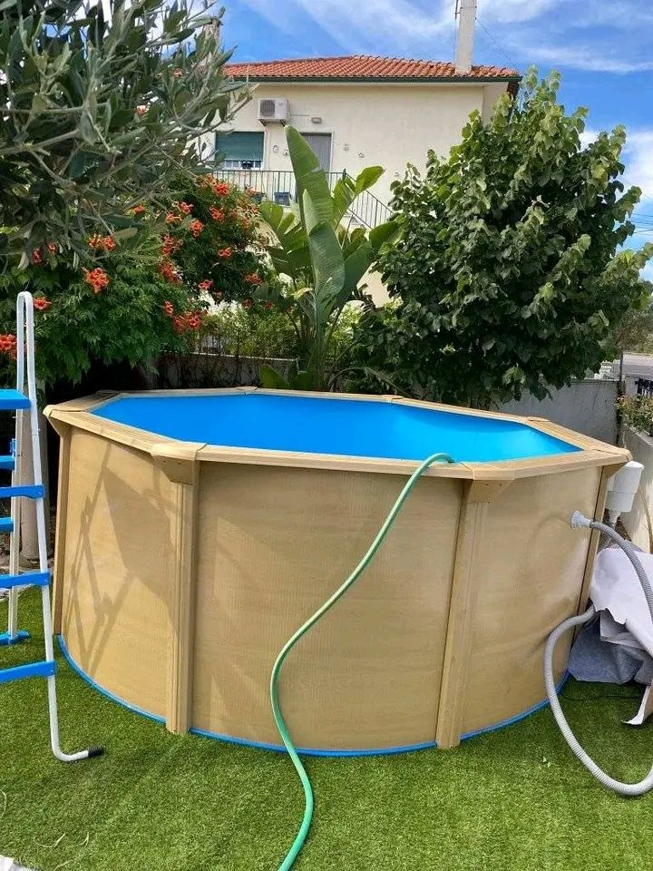 Instalação de piscinas, substituição liners, filtros, jardins, decks