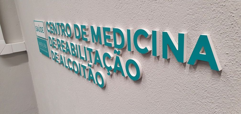 Caixas de Luz e Reclamos Luminosos novos, com e sem montagem