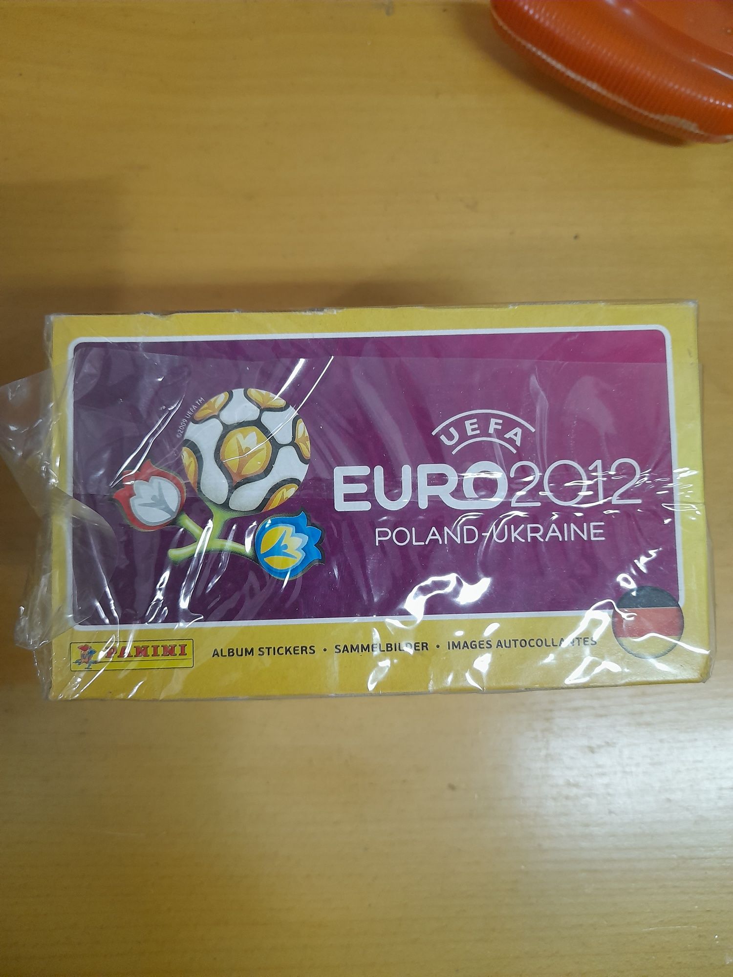 Caixa de cromos completa euro 2008 e 2012