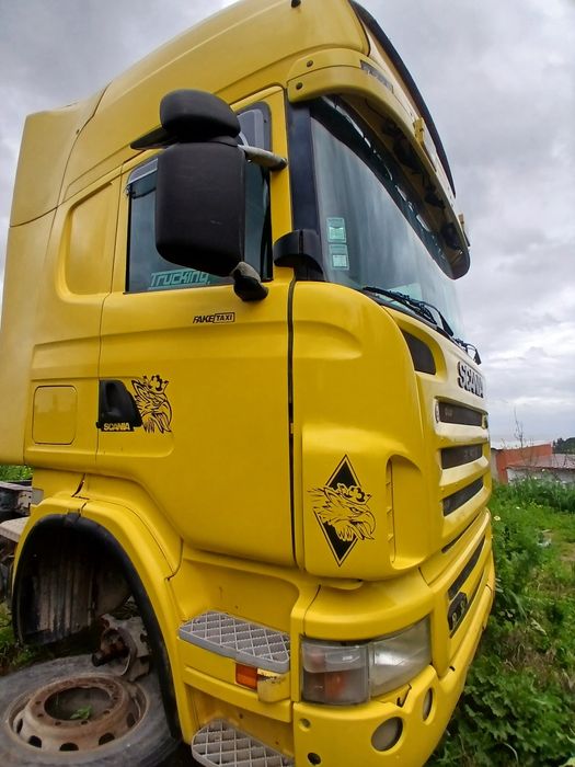 Vendo caixa de 600 litros