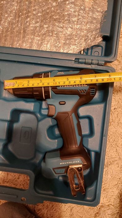 Walizka pusta,  kufer  Makita na akku wkretarke DHP 482