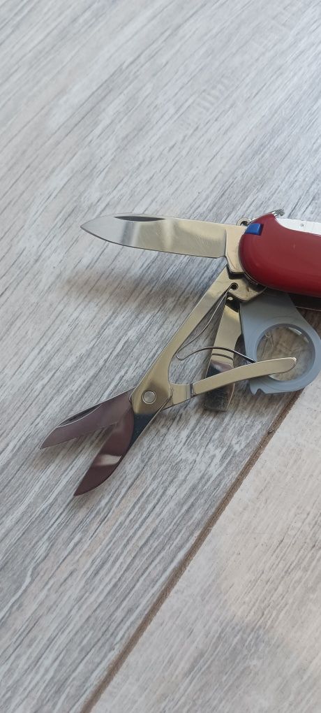 Victorinox експловер флешка 4гб
