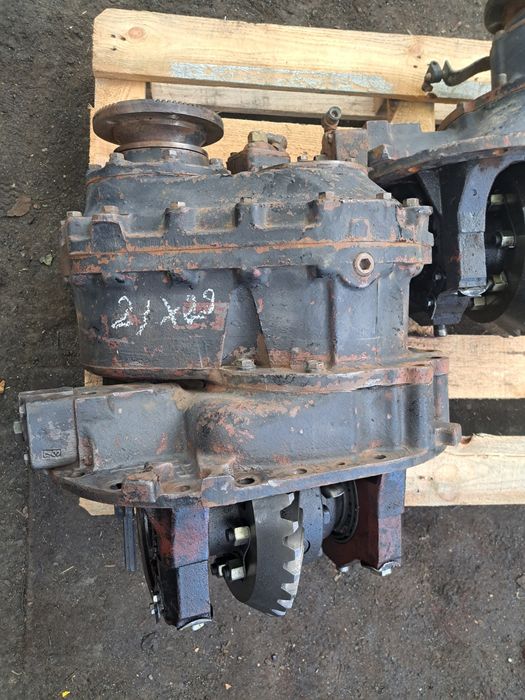 Редуктор Маз средний задний...21×29 балансир евро