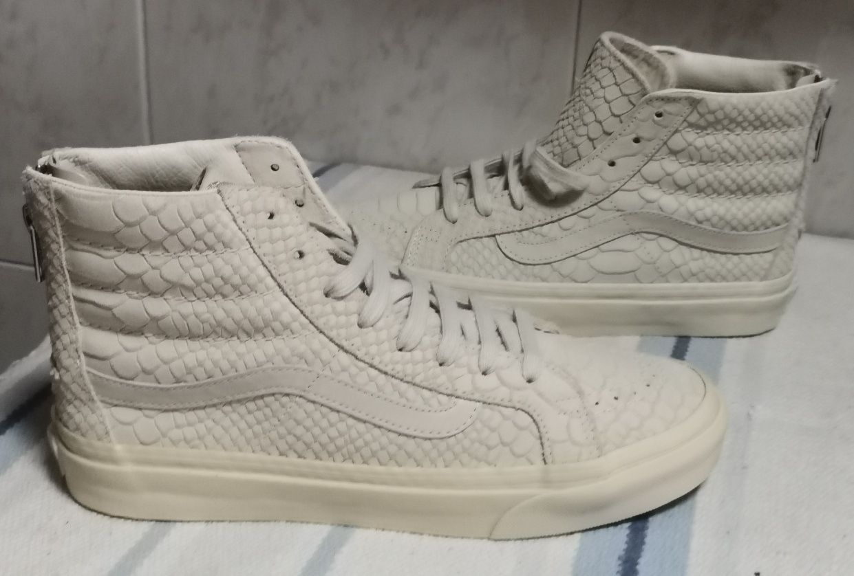 Ténis bota Vans (Mono Python) Angora