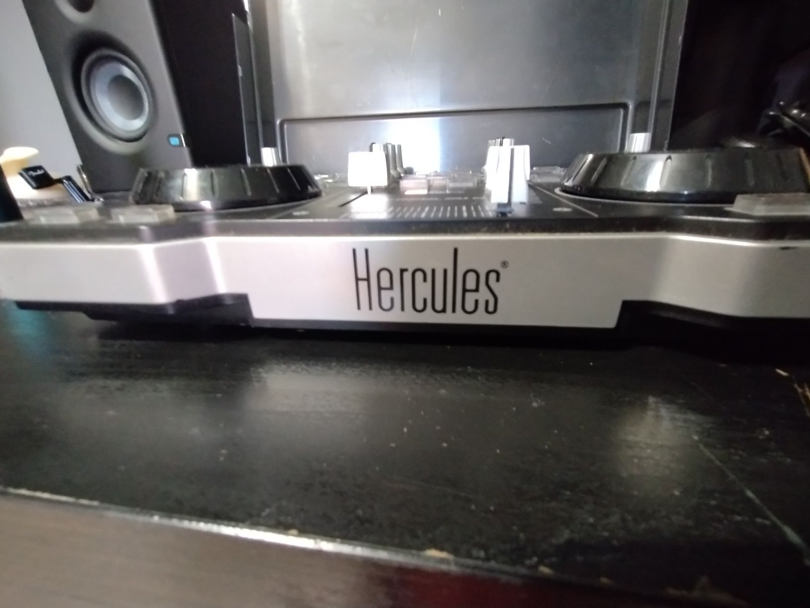 Hercules DJ control MP3 e2