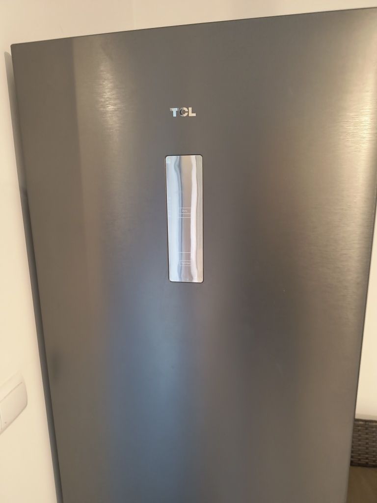 Lodówka TCL No Frost 185cm grafit