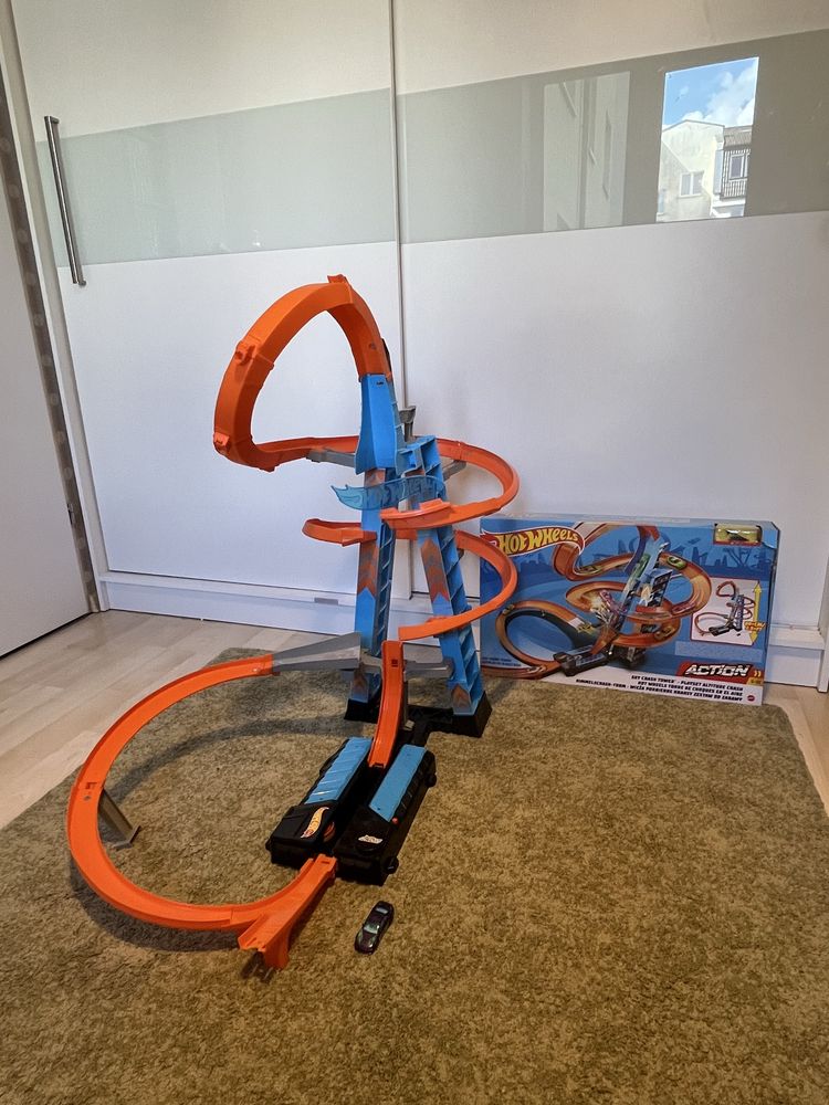 Tor Hot wheels - Podniebne Kraksy GWT39