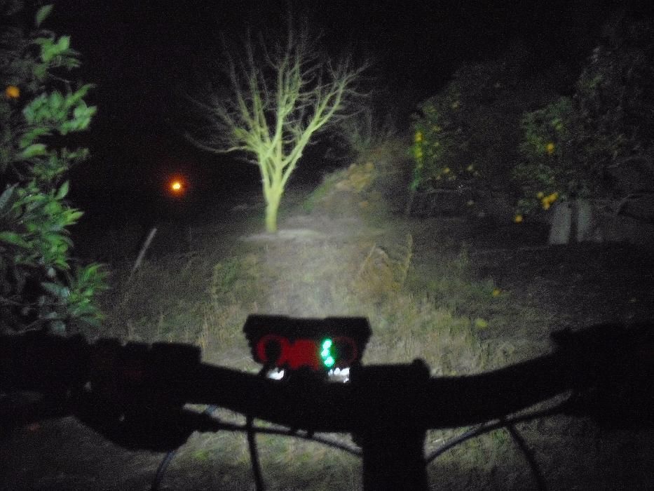 Luz lanterna led btt ciclismo campismo enduro mx caça pesca trail