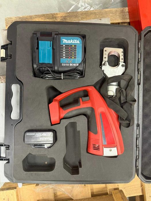 Elektrohydrauliczne nożyce do kabli EGC45