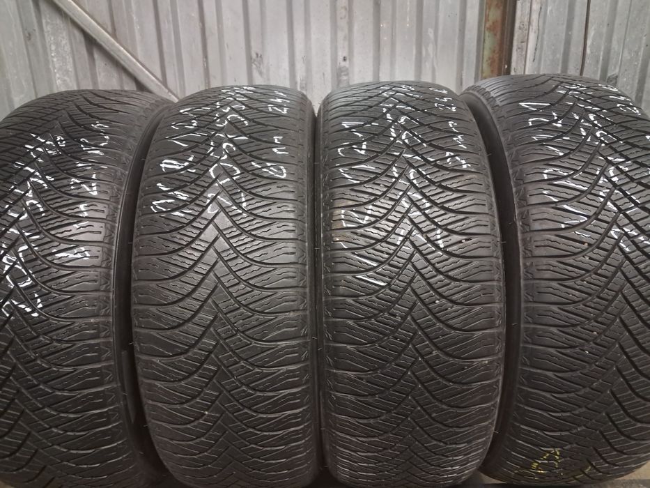 Nr 121 opony  wielosezon 205 /55/16