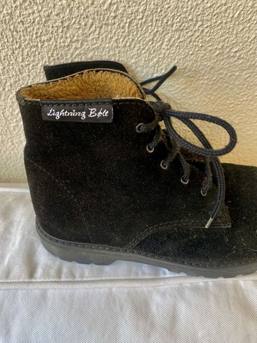 Botas pretas Lightning Bolt tamanho 37 em muito bom estado
