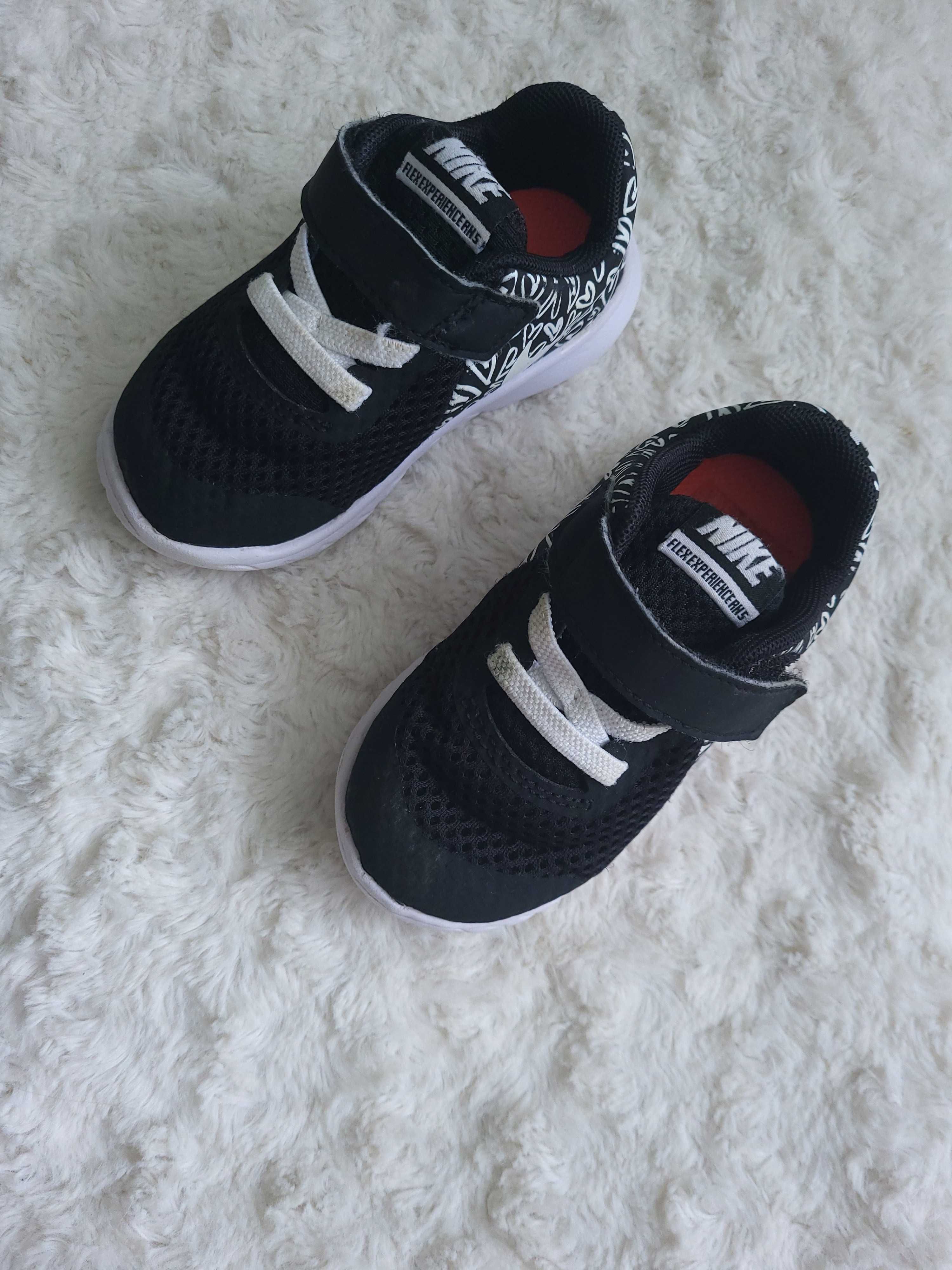 фірмові кросівки від nike flex experience 5 print р. 22