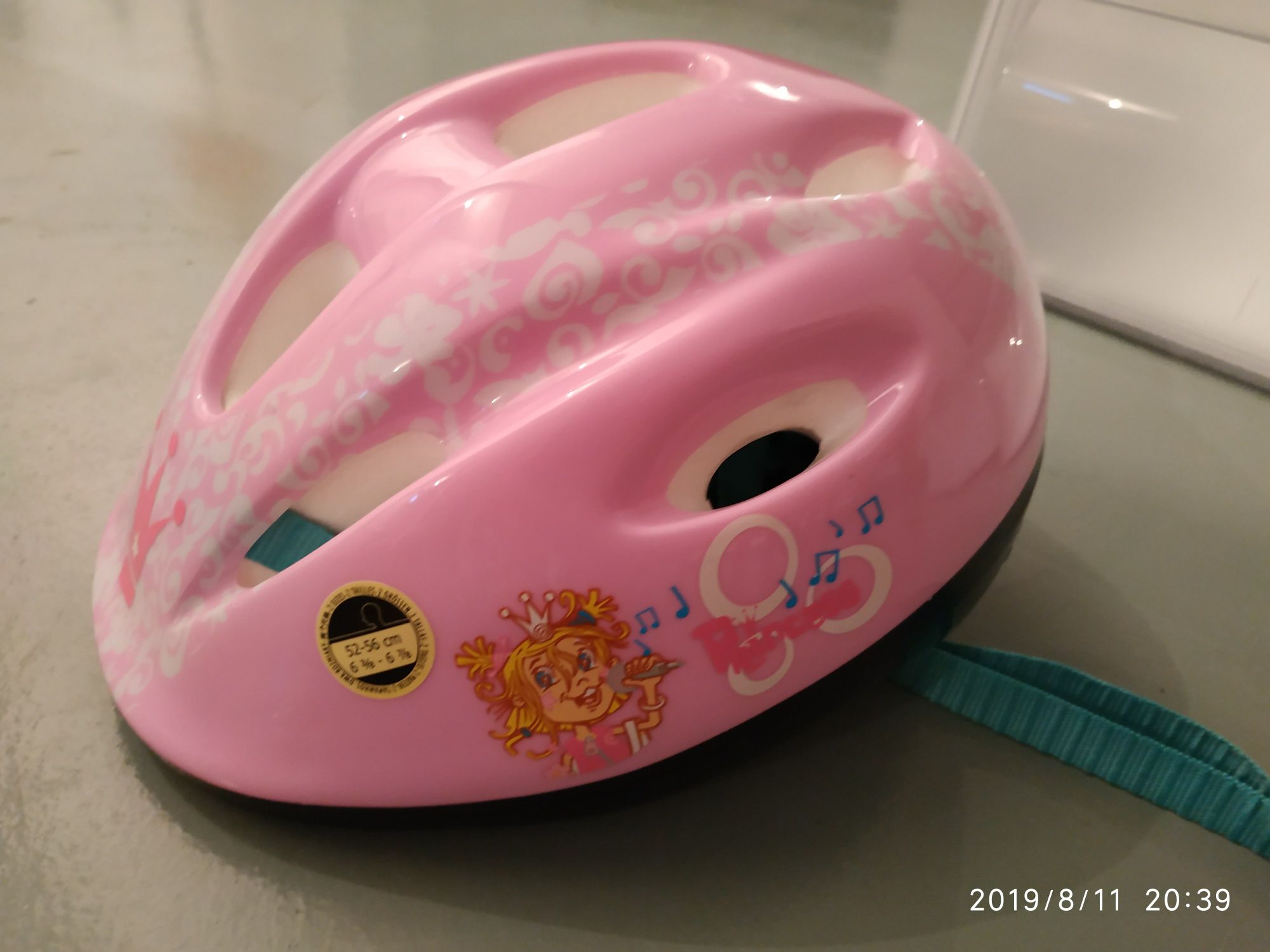 Capacete menina marca oxilane tamanho 52-56. Como novo