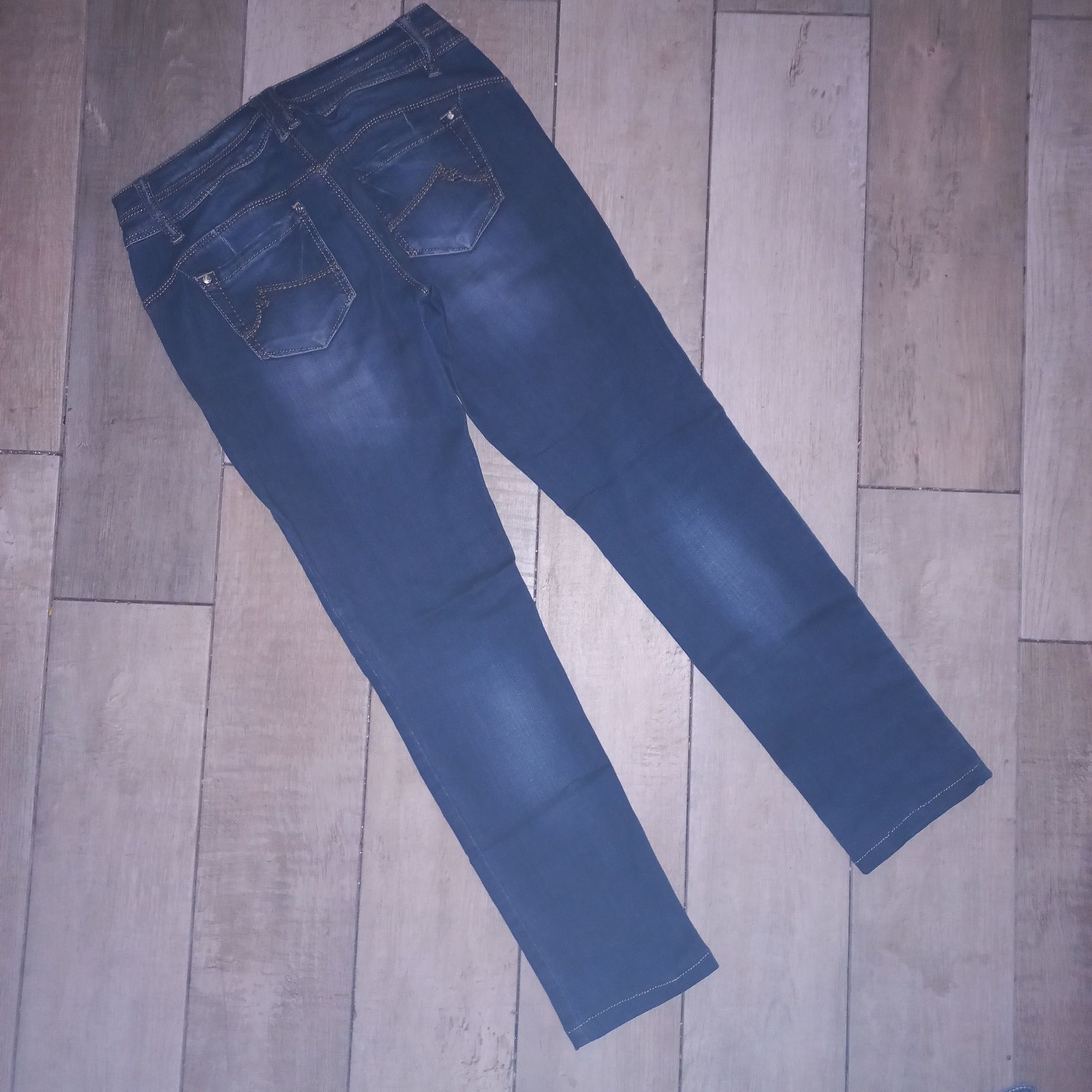 Темно сині жіночі джинси