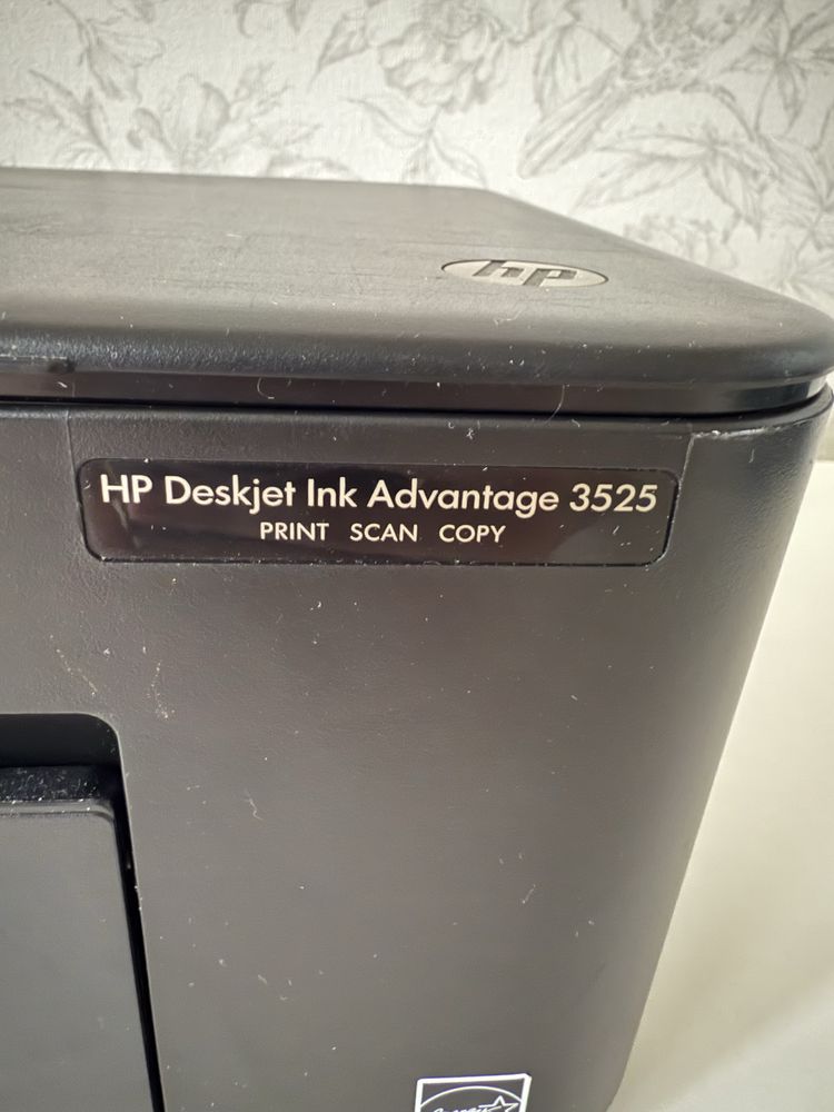 Принтер/сканер корольовий HP Deskjet 3525 Ink Advantage e-All-in-One