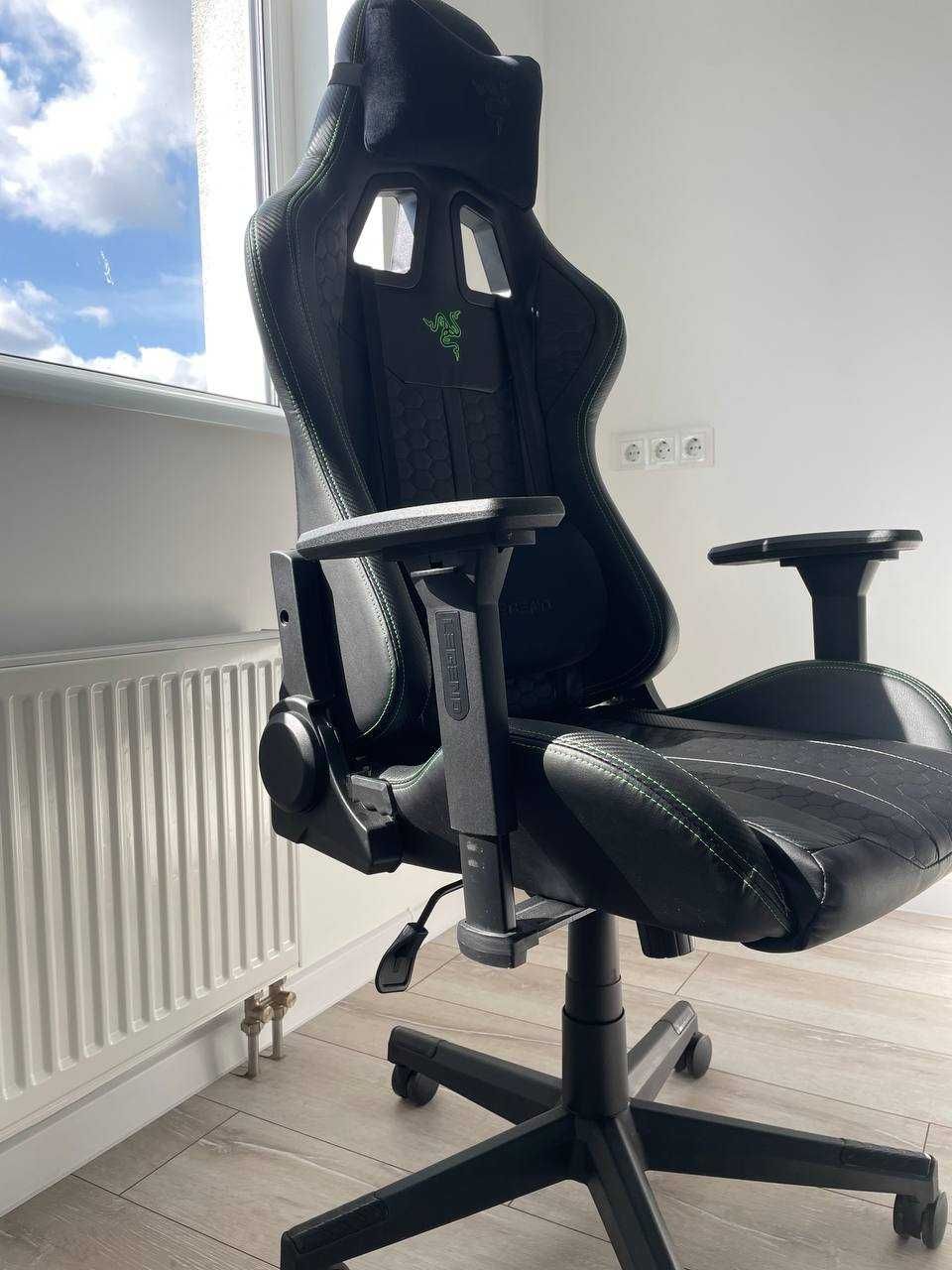 Крісло геймерське|комп'ютерне крісло  TYPE Z – RAZER EDITION™