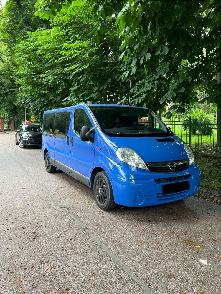 Wynajem samochodu Jarosław bus 8-9 osobowy auto osobowe od 110zl