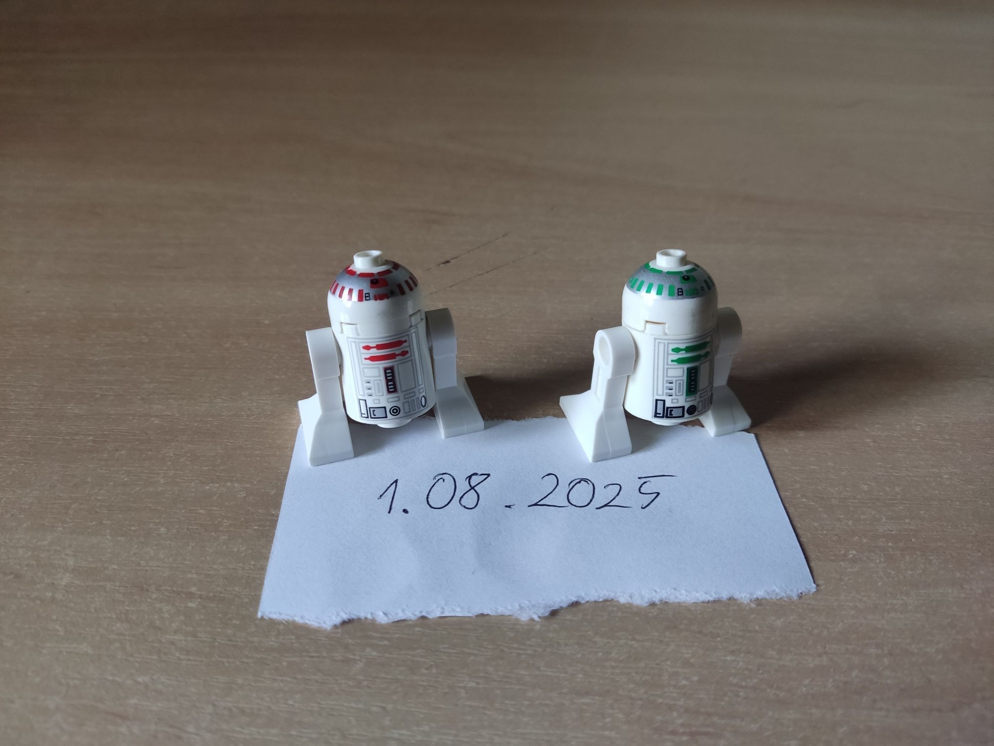 LEGO Star Wars R2-R7 & R5-D4