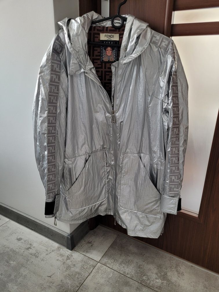 Oryginalna Parka Fendi w rozmiarze M