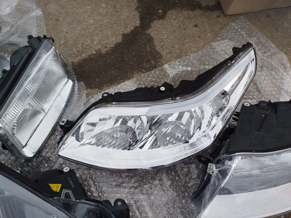 Фара Левая Ситроен С4 Тайвань новая