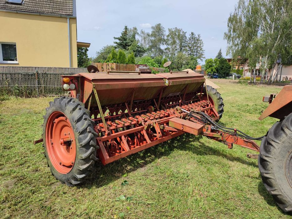 Siewnik zbożowy SZU-3.6