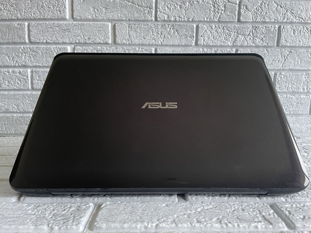 Ігровий ноутбук Asus/FHD/8GB/i5-6200/256SSD/Geforce GT 920 2 GB