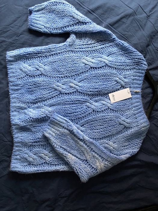 Ręcznie malowany sweter Minouu