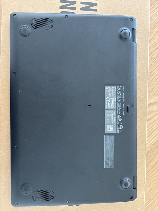 Asus Vivobook E410M FHD em excelente estado