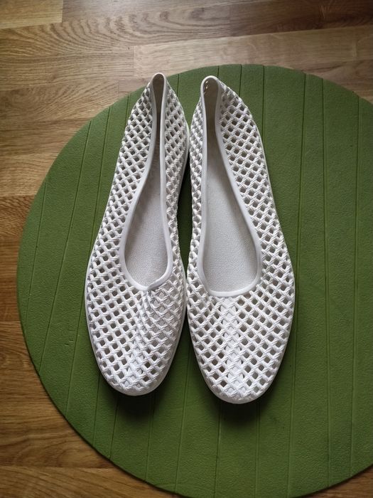 Letnie balerinki z lateksu