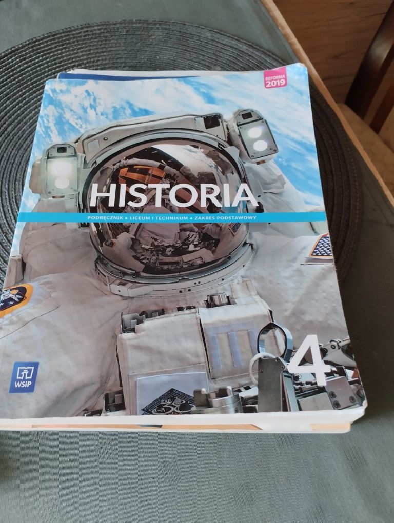 Historia 4 podręcznik