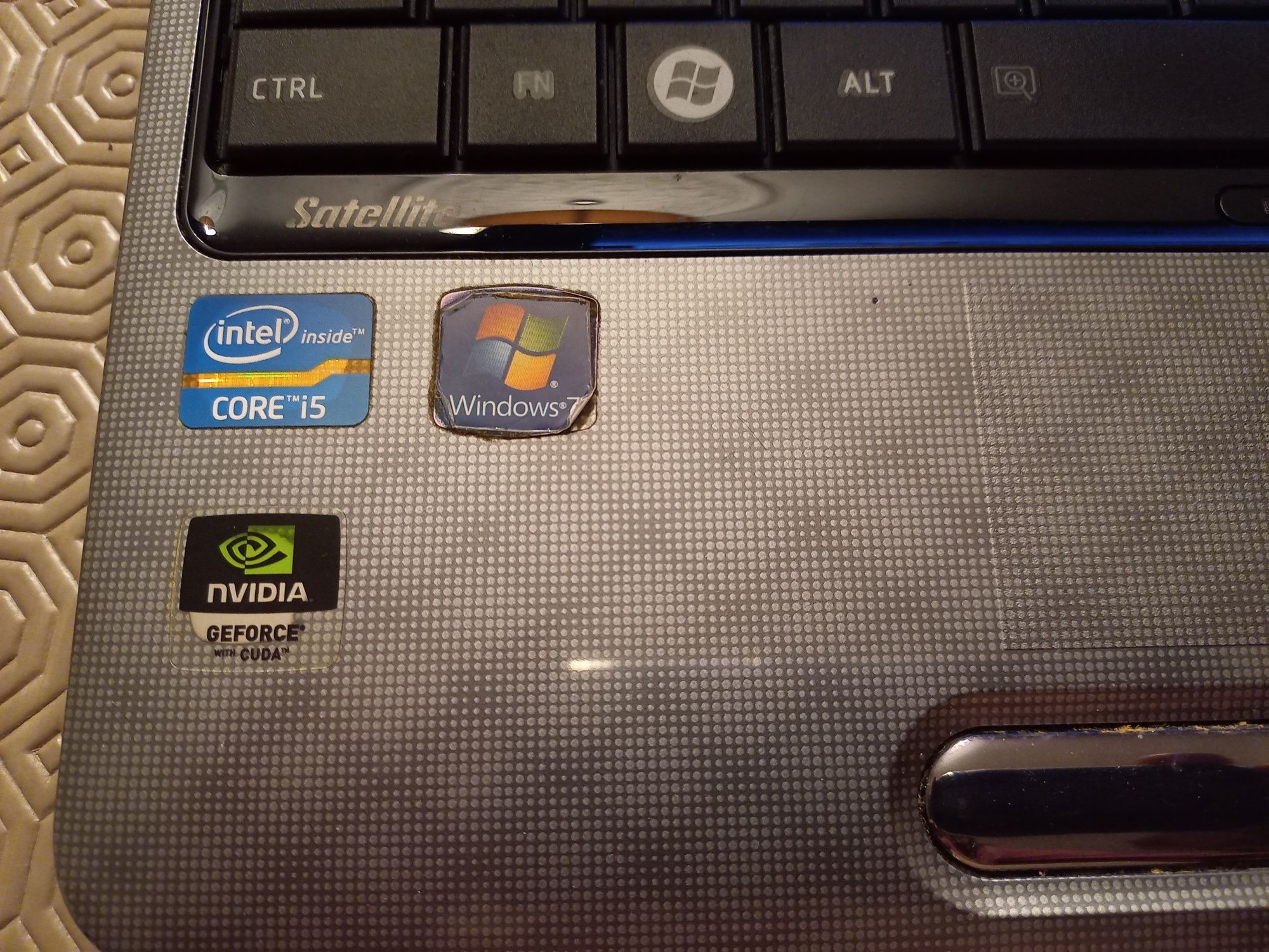Portátil Toshiba i5 Intel