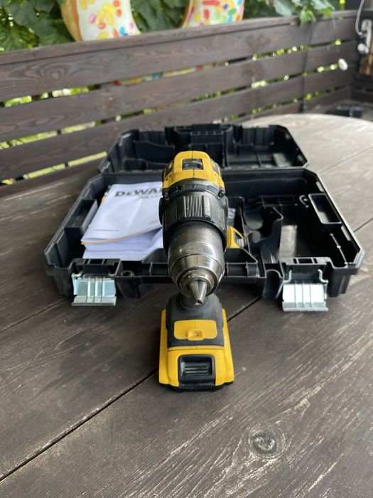 DeWALT DCD709 безщітковий ударний шуруперт