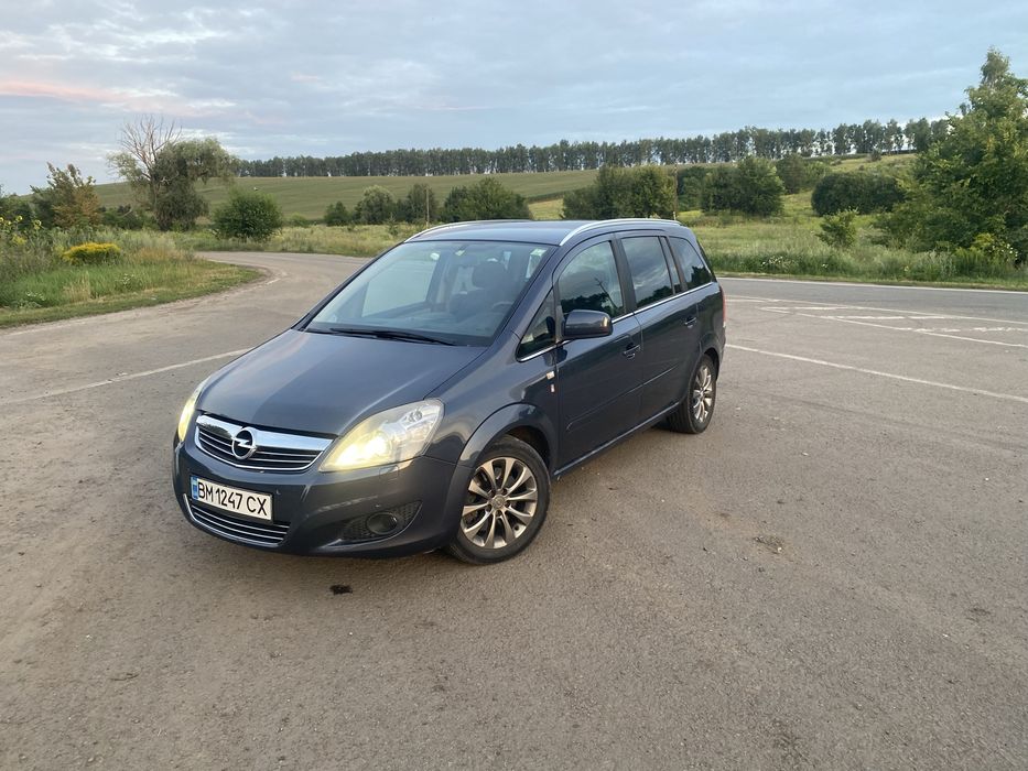 Opel Zafira b 2.2 бензин