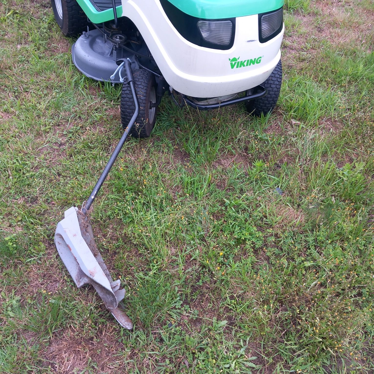 Traktorek  kosiarka VIKING MT585 13.5HP BRIGGS