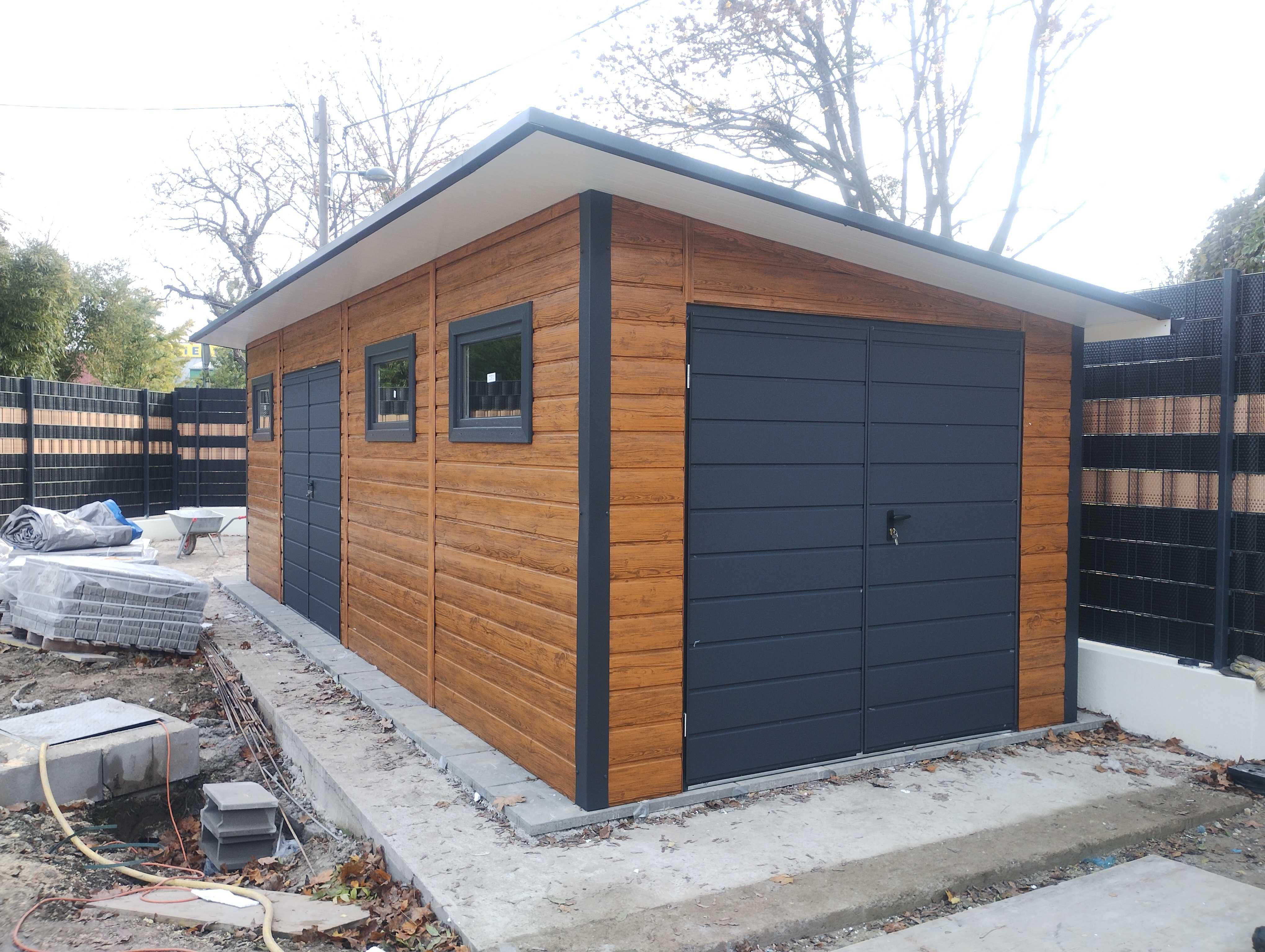 Garaż stalowy ocieplany. 4x8 płyta warstwowa 4cm. Producent