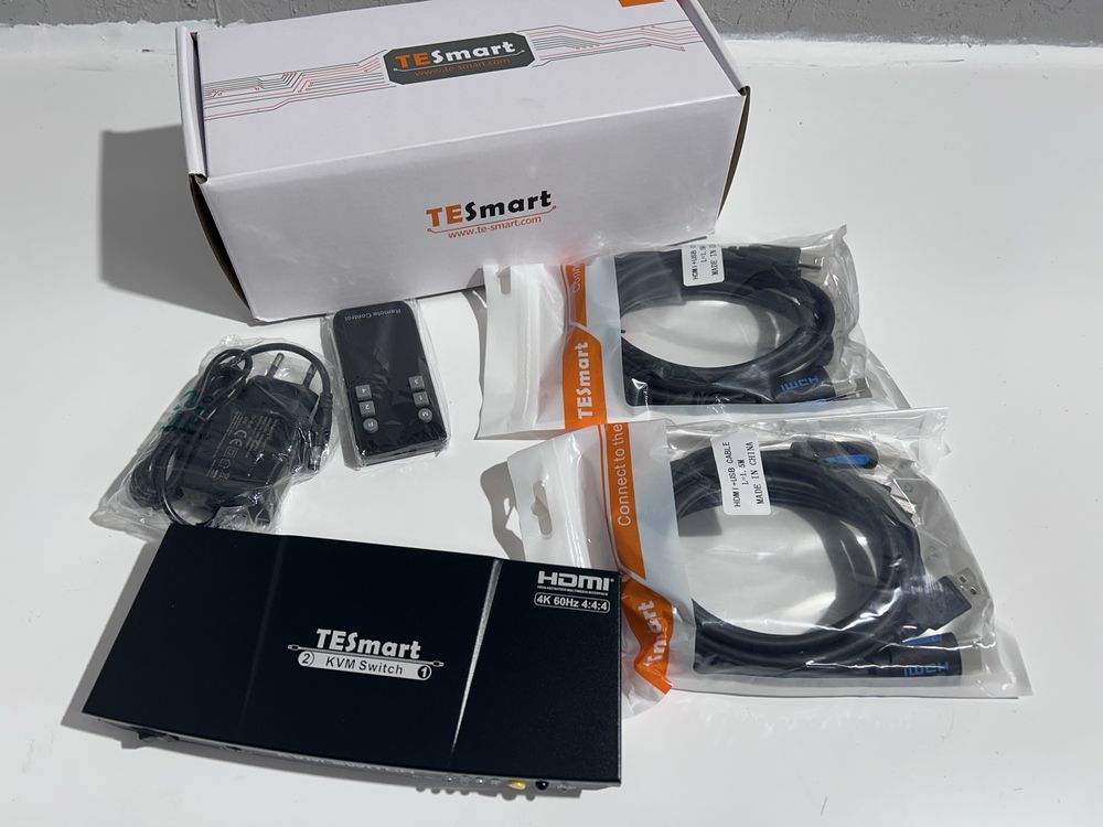 Przełącznik switch KVM 4x1 HDMI 4K 60Hz TESmart