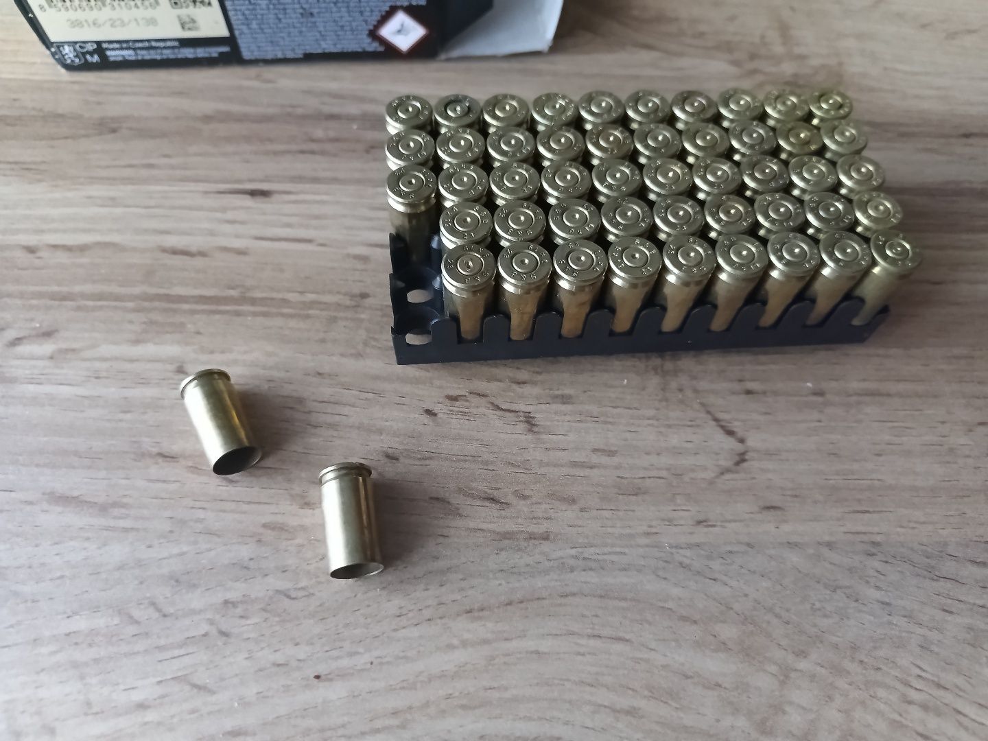 Łuski 9 mm kolekcja