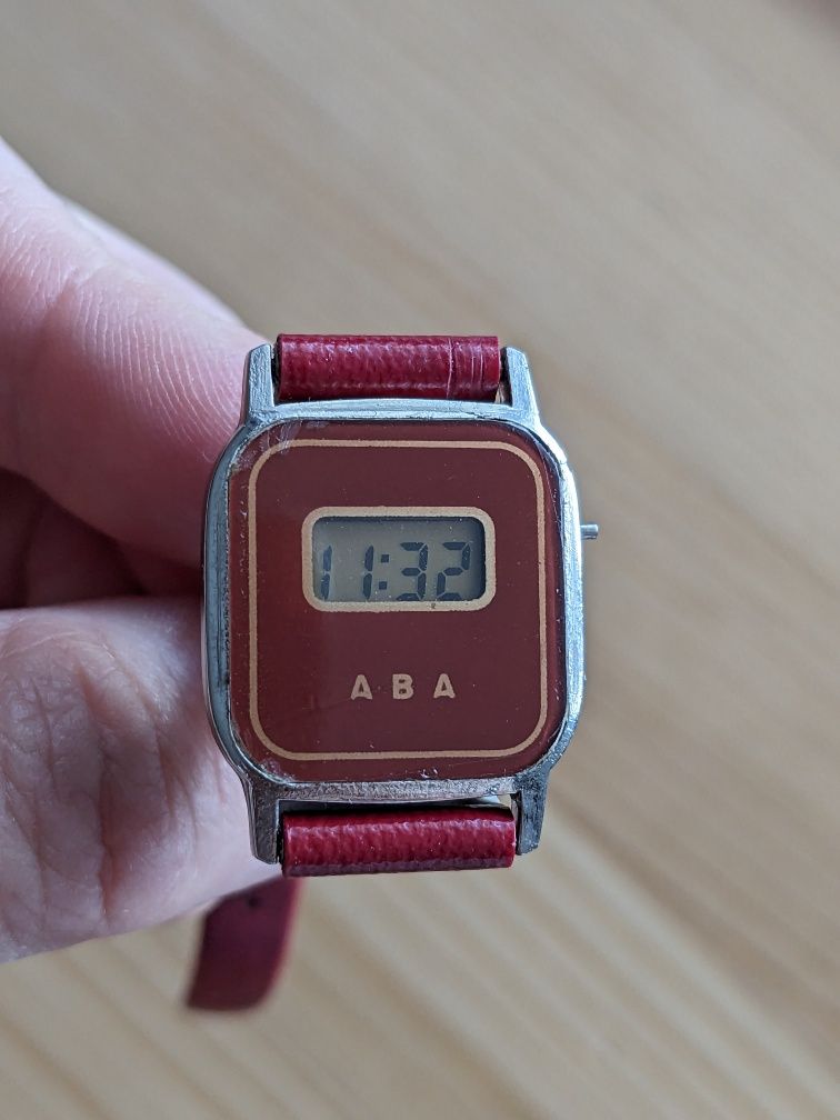 Zegarek elektroniczny vintage