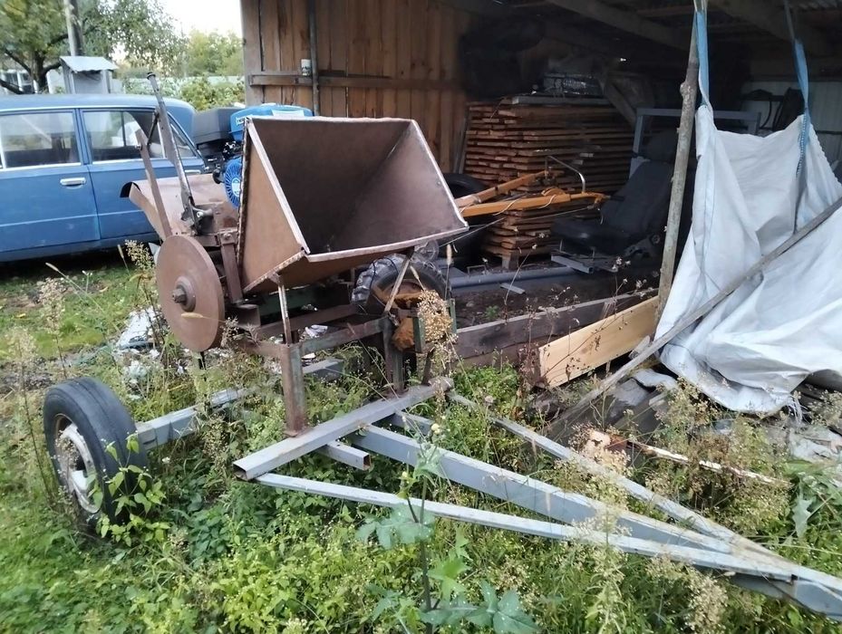 Подрібнювач гілок бензиновий