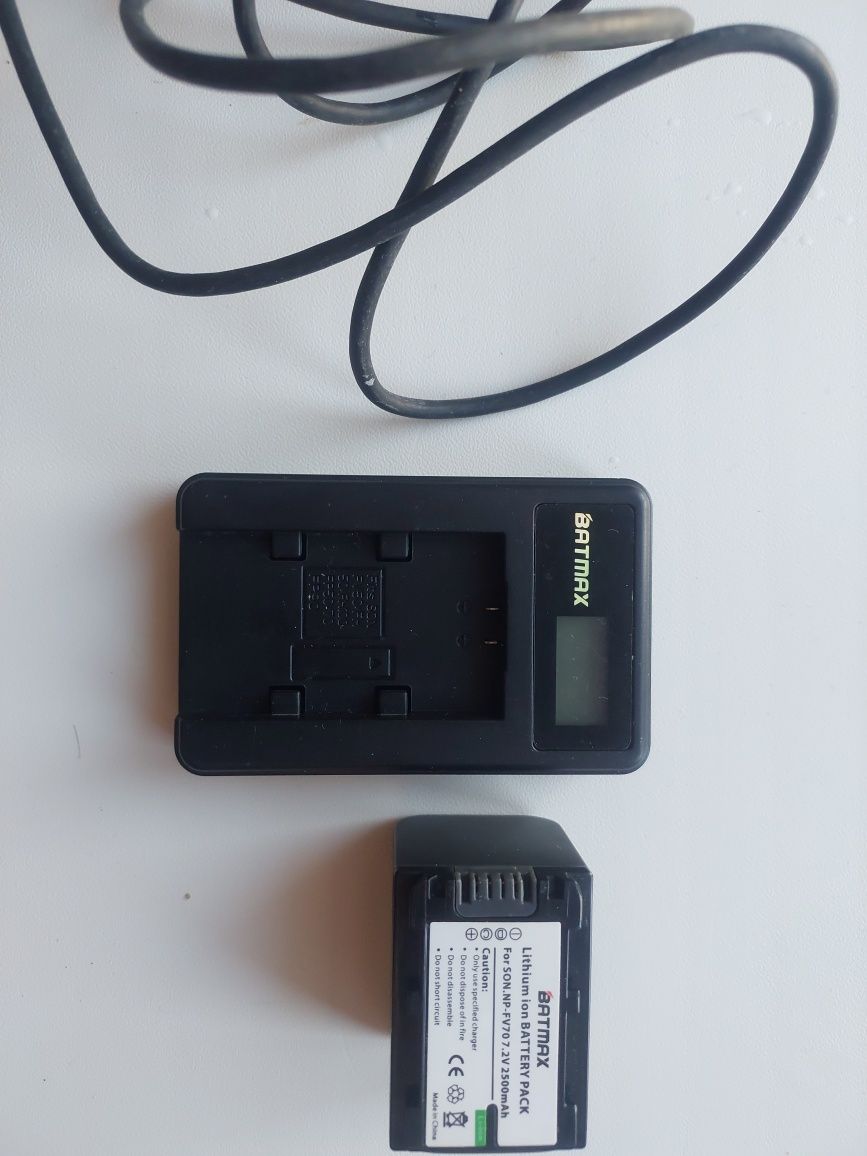 Зарядний пристрій Batmax для акумулятора Sony + акумуляторна батарейка