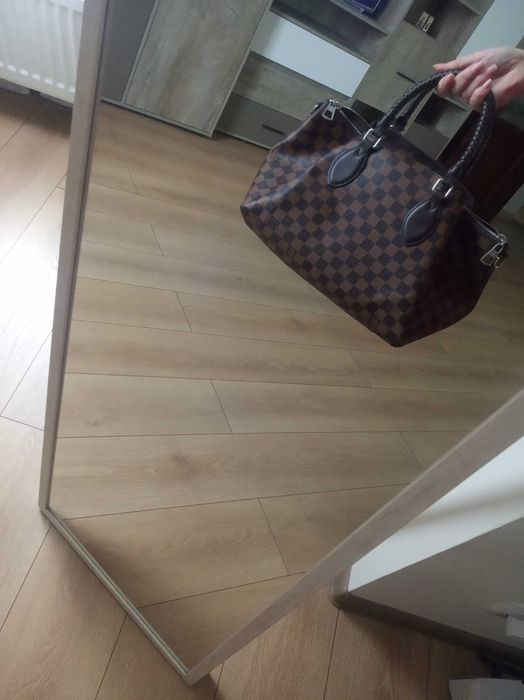 Сумка тоут  Louis Vuitton