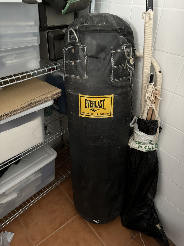 Saco de boxe da marca everlast