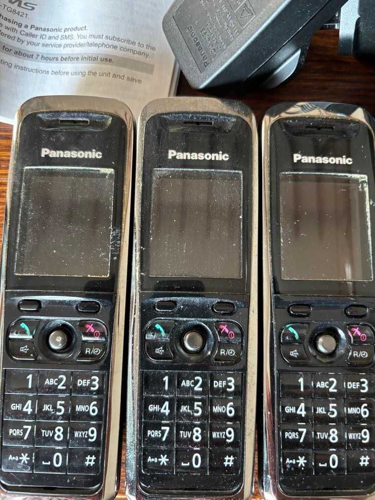 Zestaw telefonów  stacjonarnych Panasonic KX-TG8423