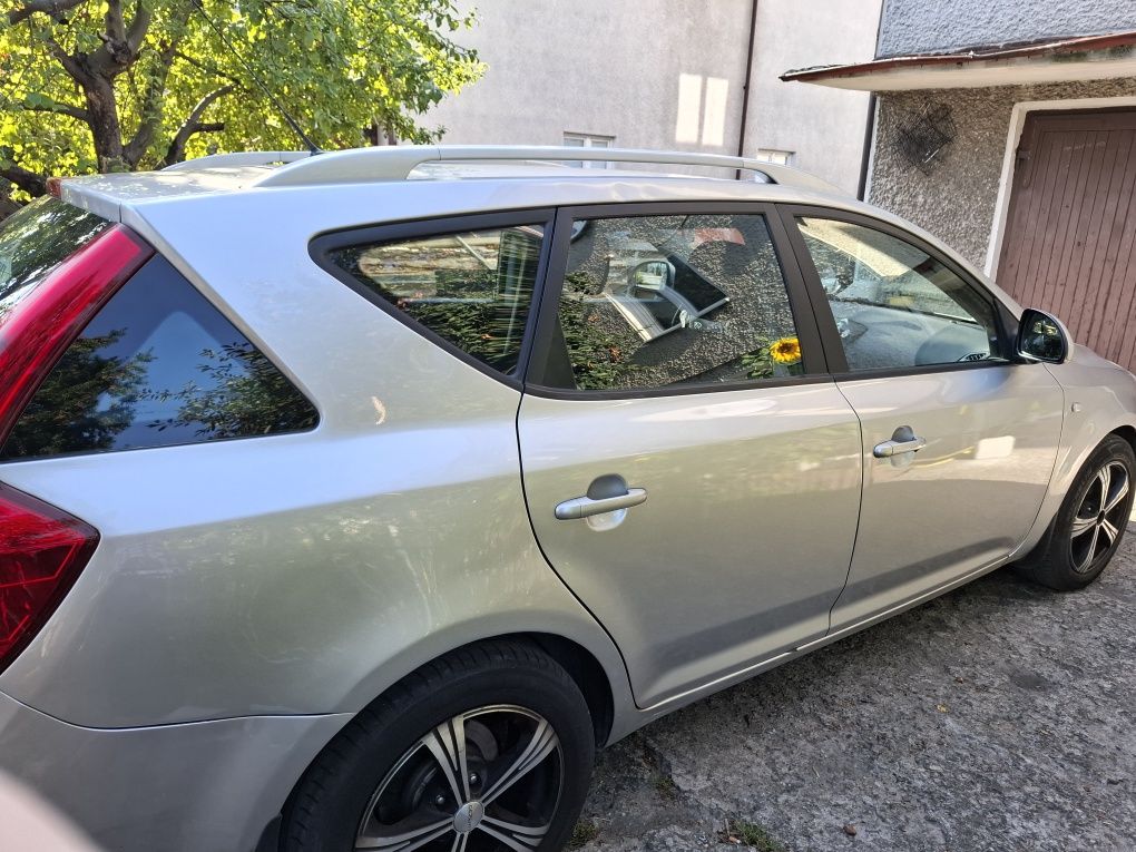 Kia Ceed  2.0 disel